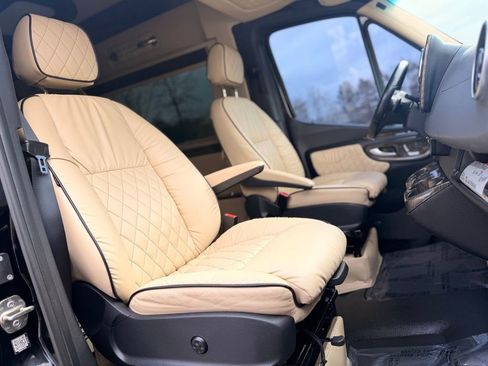 Used 2020 Mercedes-Benz Sprinter 3500 image 11