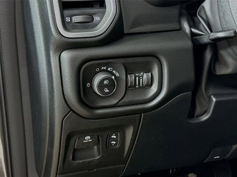 New 2026 RAM 1500 Big Horn AWD/4WD image 14