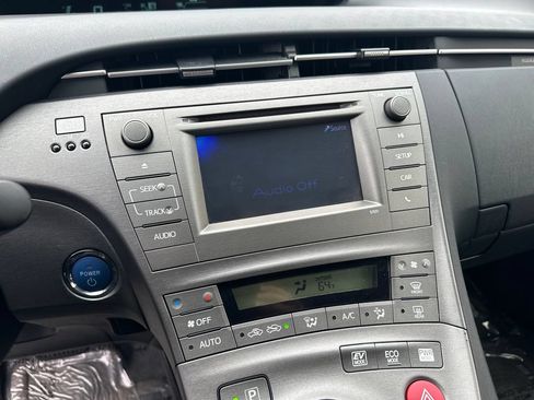 Used 2012 Toyota Prius Two FWD image 22