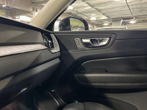 Certified 2025 Volvo XC60 B5 Plus AWD/4WD image 20