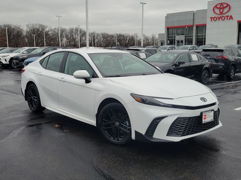 Certified 2025 Toyota Camry SE image 31