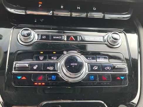 Used 2022 Lincoln Corsair AWD w/ Equipment Group 101A image 23
