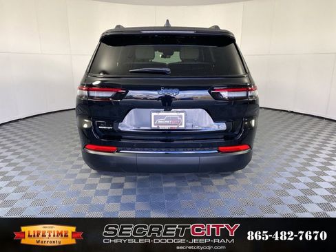 New 2025 Jeep Grand Cherokee L Limited w/ Trailer Tow Package image 6