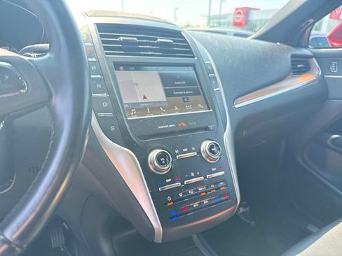 Used 2018 Lincoln MKC Reserve w/ Lincoln MKC Climate Package AWD/4WD image 18
