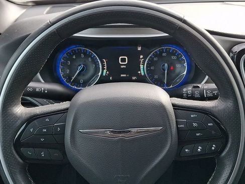 Used 2021 Chrysler Pacifica Limited w/ S Appearance Package image 20