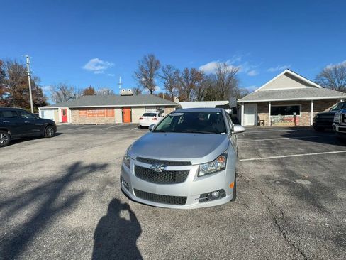 Used 2014 Chevrolet Cruze LT w/ All-Star Edition image 4