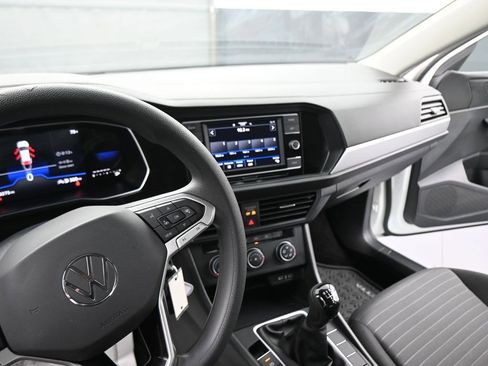 Used 2023 Volkswagen Jetta S image 39