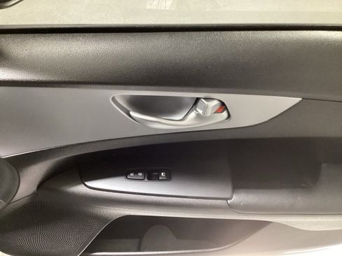 Used 2023 Kia Forte LXS w/ LXS Technology Package image 14