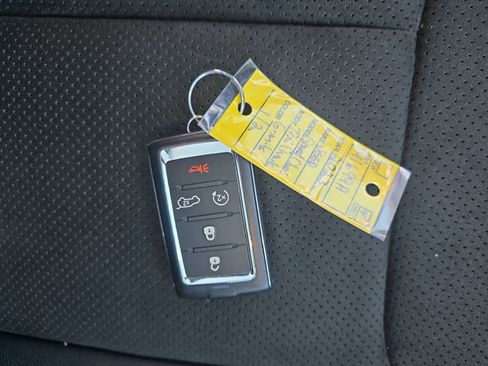 Used 2023 Jeep Grand Cherokee Trailhawk w/ Advanced Protech Group II image 33