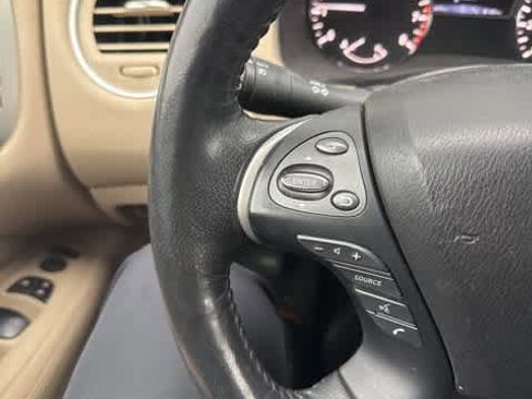 Used 2019 Nissan Pathfinder SL w/ Cargo Package image 15