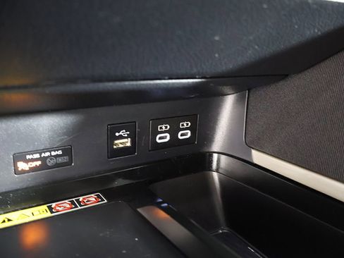 Used 2025 Toyota Camry LE FWD image 46
