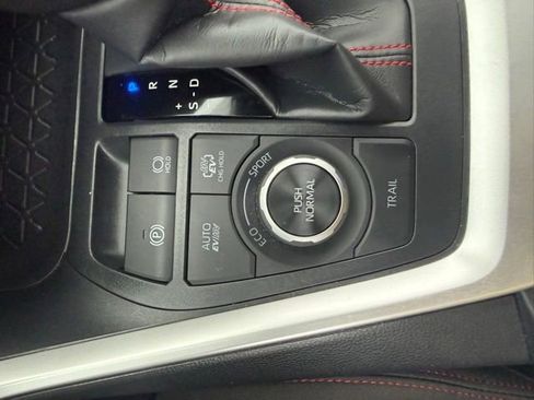 Certified 2025 Toyota RAV4 SE AWD/4WD image 25
