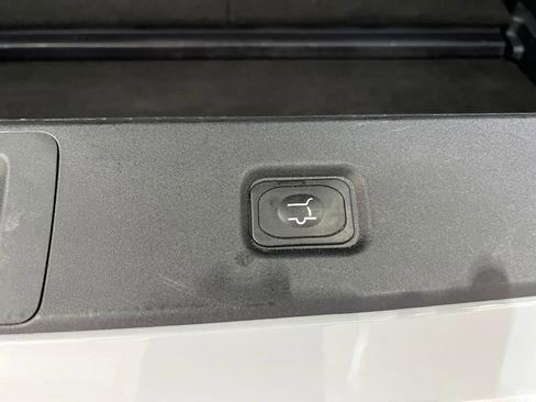 Used 2025 Ford Expedition Platinum AWD/4WD image 44