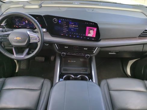 Used 2025 Chevrolet Tahoe LT image 18