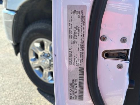 Used 2024 RAM 2500 Big Horn image 16