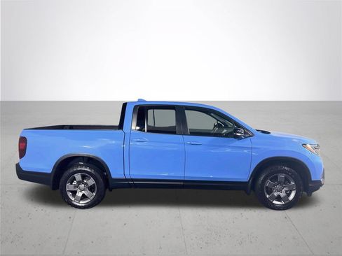 Used 2025 Honda Ridgeline TrailSport image 5