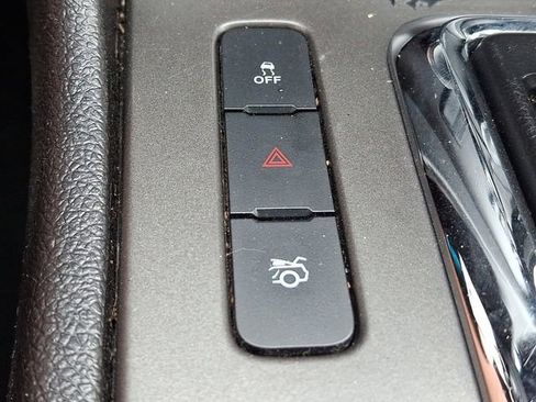 Used 2014 Ford Mustang Convertible RWD image 29