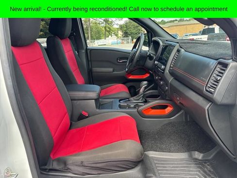 Used 2024 Nissan Frontier Pro-X w/ Pro Convenience Package RWD image 12