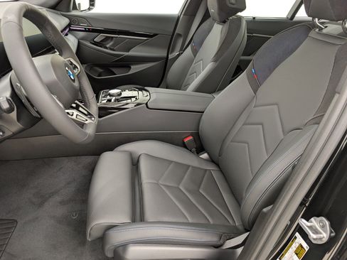 New 2026 BMW 530i w/ M Sport Package RWD image 5