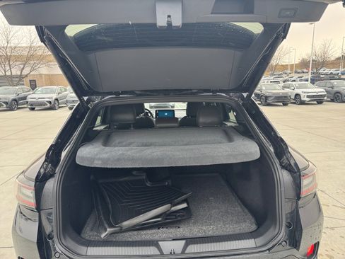 Used 2023 Volkswagen ID.4 Pro S Plus image 10