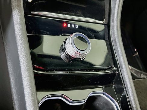 Used 2023 Jeep Grand Cherokee Altitude AWD/4WD image 16