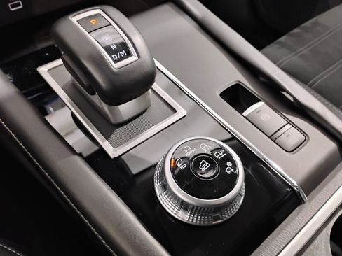 Used 2023 Mitsubishi Outlander SE image 82