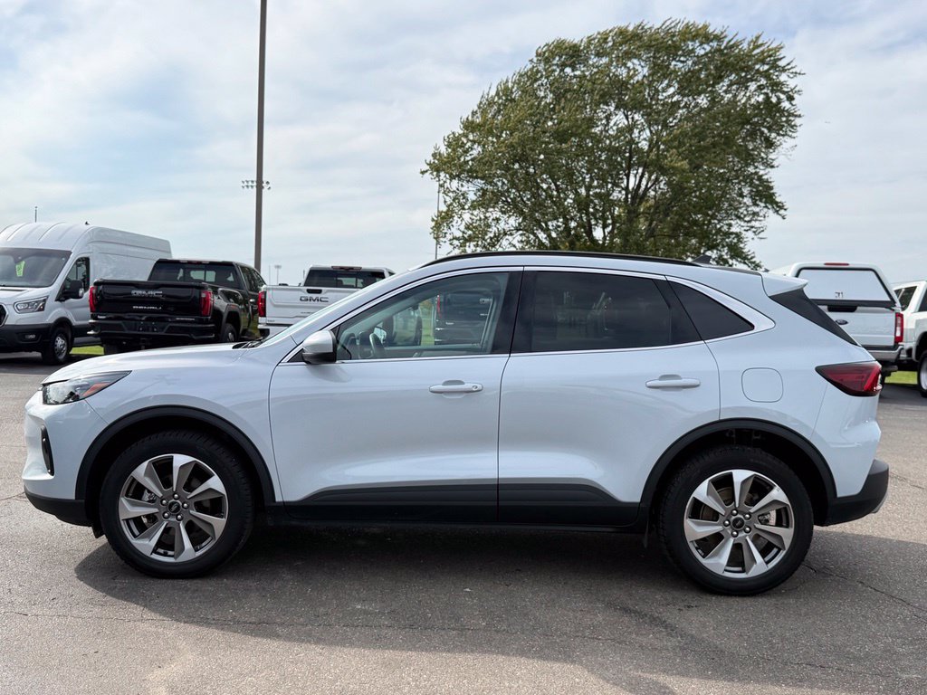 Certified 2025 Ford Escape Platinum AWD/4WD image 84