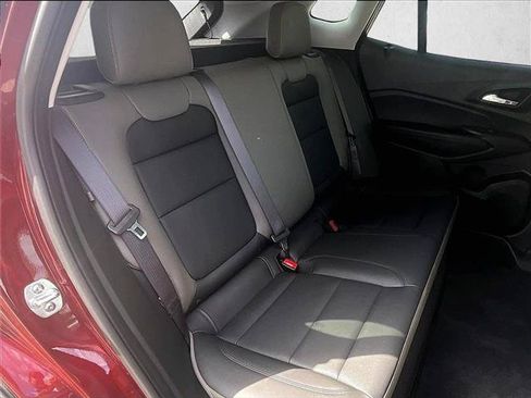 Used 2024 Chevrolet Trax ACTIV FWD image 29