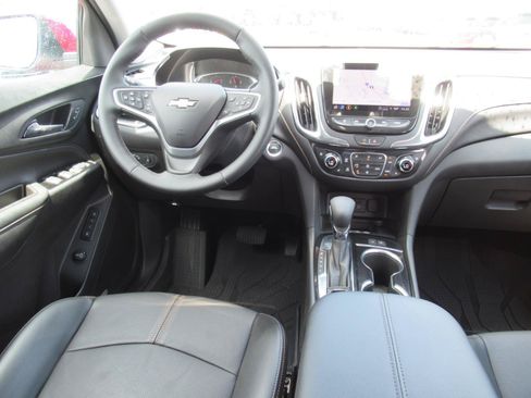 Used 2023 Chevrolet Equinox Premier FWD image 13