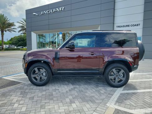 New 2026 Land Rover Defender 90 X-Dynamic SE AWD/4WD image 2