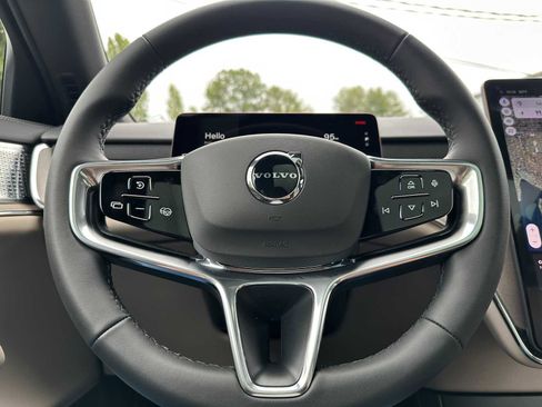 New 2025 Volvo EX90 Ultra image 25