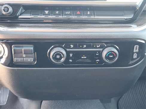 Used 2024 Chevrolet Silverado 2500 LT image 19