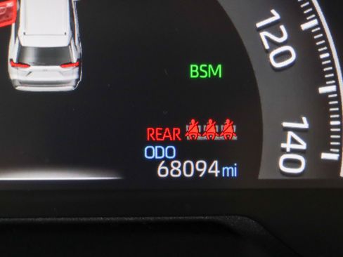 Used 2023 Toyota RAV4 XLE w/ Convenience Package AWD/4WD image 16
