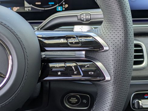 New 2026 Mercedes-Benz GLS 450 450 image 21