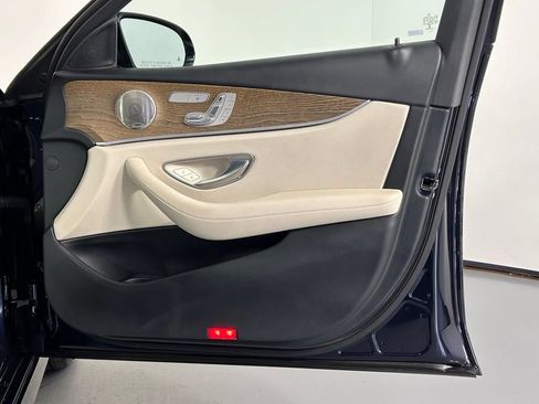Used 2022 Mercedes-Benz E 350 4MATIC Sedan w/ AMG Line Exterior image 9