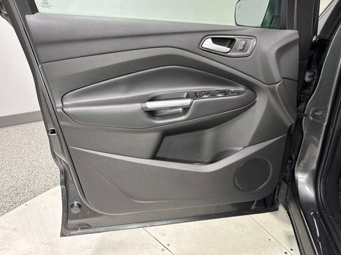 Used 2019 Ford Escape SE AWD/4WD image 10