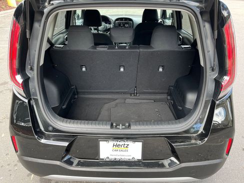 Used 2025 Kia Soul LX w/ LX Technology Package image 29