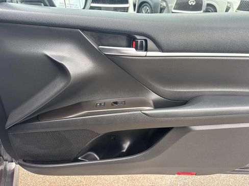 Used 2023 Toyota Camry SE FWD image 15