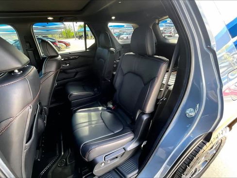 Used 2025 Honda Pilot TrailSport image 21