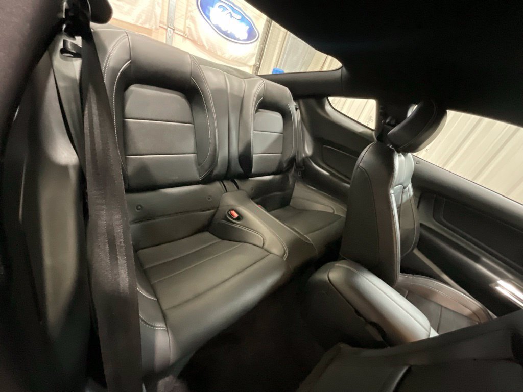 Used 2022 Ford Mustang GT Premium w/ Equipment Group 401A RWD image 17