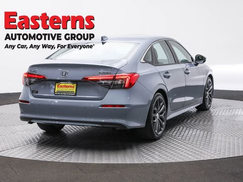 Used 2022 Honda Civic Touring image 5