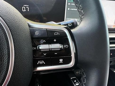 Used 2025 Kia Sorento S FWD image 22