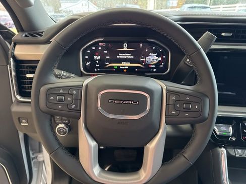 New 2026 GMC Sierra 3500 Denali w/ Denali Reserve Package image 18