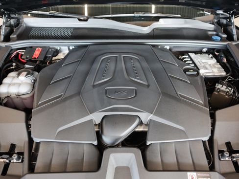 New 2026 Porsche Cayenne image 25