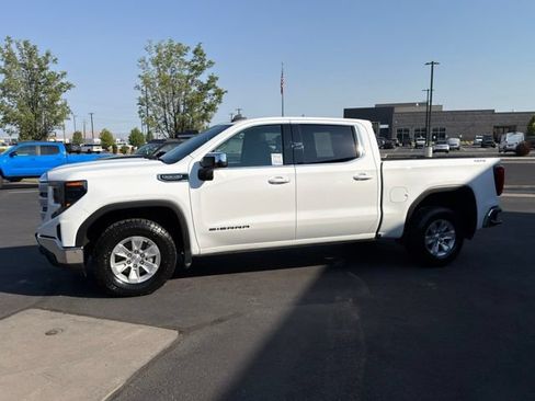 Used 2023 GMC Sierra 1500 SLE AWD/4WD image 11