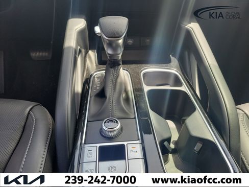 Used 2024 Kia Telluride LX FWD image 18