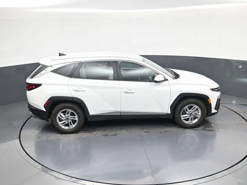Used 2026 Hyundai Tucson SE FWD image 34