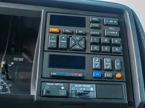 Used 1993 Chevrolet Blazer 4WD image 32