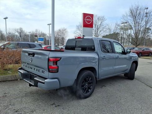 New 2026 Nissan Frontier SV w/ SV Convenience Package RWD image 3