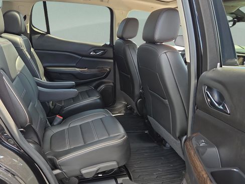 Used 2021 GMC Acadia Denali w/ Denali Technology Package image 19